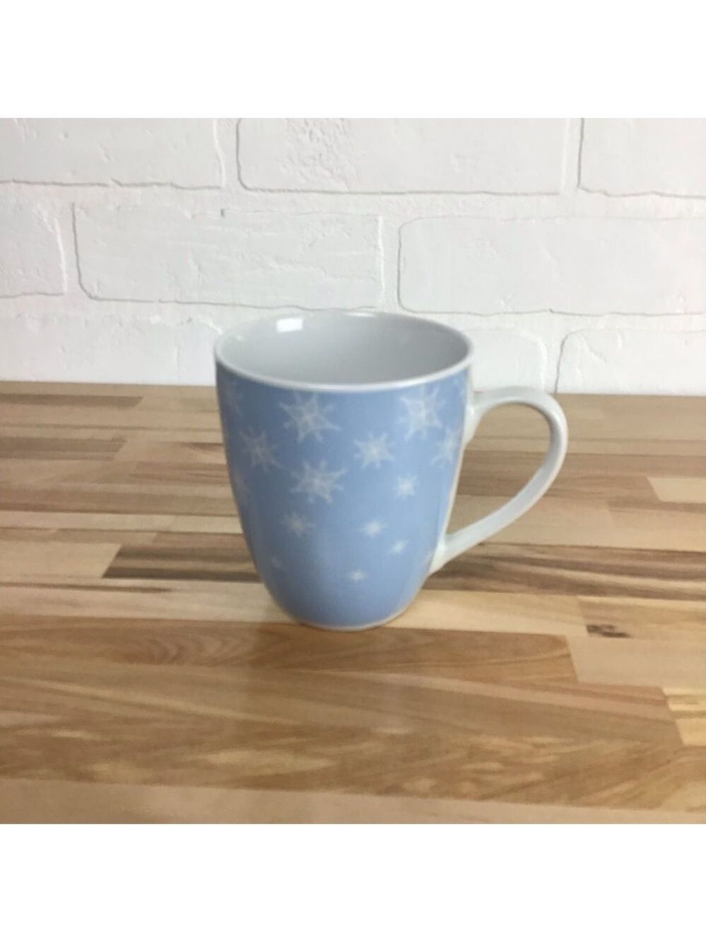Gibson USA soft Blue Snowflake Ceramic Mug Winter Coffee Cup Collectible cozy